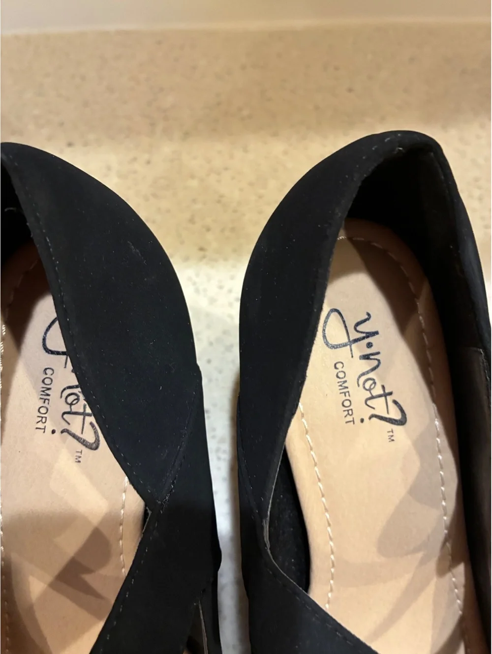 Y-Not Addison Mary Jane Size 8M Black Platform Almond Toe  Block Heel Pumps